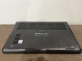 Dell Latitude 5400 Laptop - picture0' - Click to enlarge