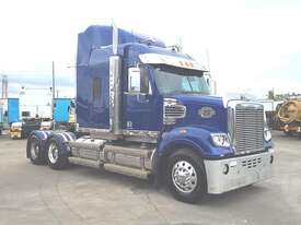 Freightliner Coronado 114 - picture0' - Click to enlarge