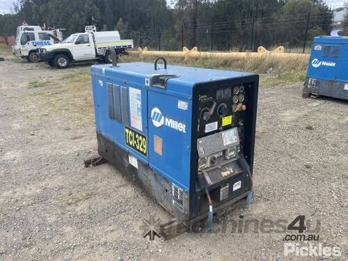 Miller Big Blue Air Pak. Welder-Air Compressor-Generator. Serial: MB030042E, 3912hrs, 240volt, Diese