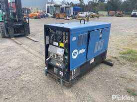 Miller Big Blue Air Pak. Welder-Air Compressor-Generator. Serial: MB030042E, 3912hrs, 240volt, Diese - picture0' - Click to enlarge