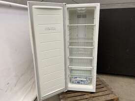 Westinghouse Upright Freezer - picture1' - Click to enlarge