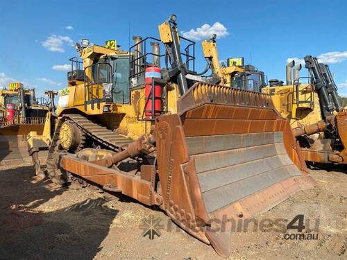 Caterpillar D10T