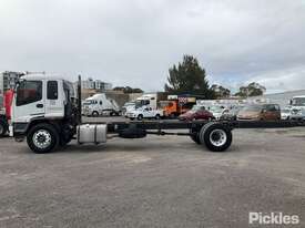 2002 Isuzu FVR900 Cab Chassis - picture2' - Click to enlarge