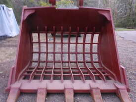 New 15-30 ton (80mm pin) 1200mm Excavator Skeleton Sieve Riddle Bucket - picture0' - Click to enlarge