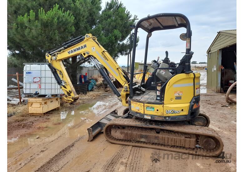 caption 2021 YANMAR VIO30-6B EXCAVATOR AND 4.5T PLANT TRAILER COMBO U4644 U4644