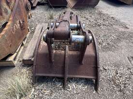 Mechanical Excavator Grapple - picture0' - Click to enlarge