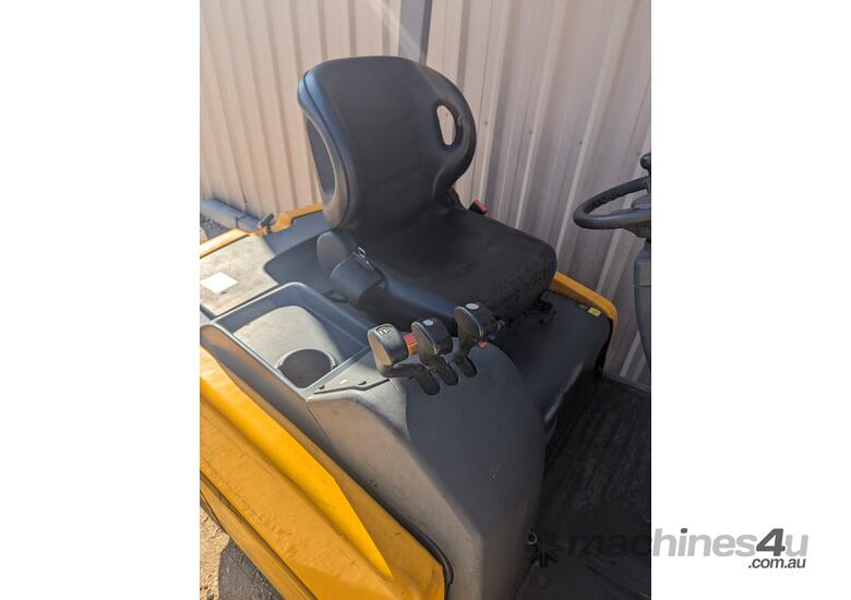 2018 JUNGHEINRICH 1.6T Electric Forklift with Container Mast * 5,088 hours *