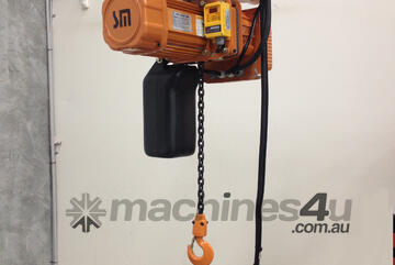 500Kg to 3000 Kg SAMSUNG Electric chain hoist.