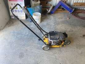 Victa Tilt-A-Cut 2 Stroke 160cc Power Edger - picture2' - Click to enlarge