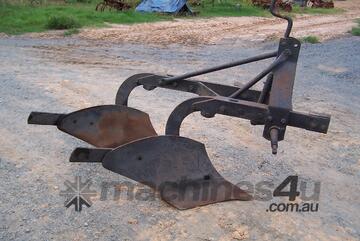 Heavy duty 2 Leg MouldBoard Plough