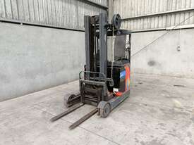 2004 Linde R20 Reach Forklift - picture1' - Click to enlarge