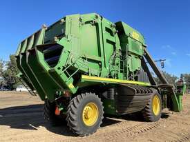 2017 JOHN DEERE CP690 COTTON PICKER - picture2' - Click to enlarge