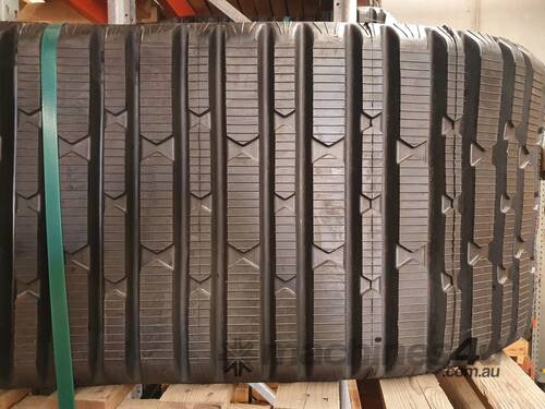 caption Rubber Track 450mm Tufftrac MTL Bar Pattern - 450x102Cx51