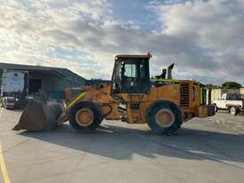 Hyundai HL760-9 Articulated Wheeled Loader - picture2' - Click to enlarge