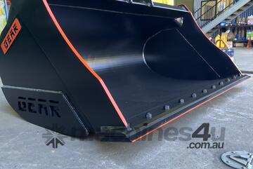 AUSTRALIAN MADE GEAR 1.8M TAPERED Mud Bucket 16T Excavator