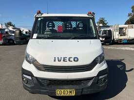 2017 Iveco Daily Crane Truck (Table Top) - picture0' - Click to enlarge