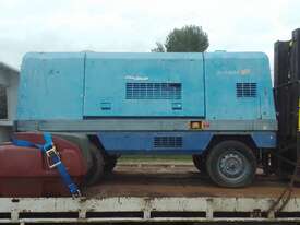 PDS-390 s  390cfm , 2900 hrs , Isuzu powered ,  - picture0' - Click to enlarge