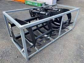 NEW SKID STEER GRAPPLE ATTACHMENT - picture0' - Click to enlarge