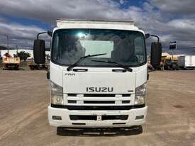 2009 Isuzu FRR500 Body Truck - picture0' - Click to enlarge