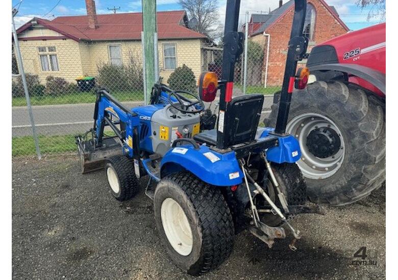 caption 2012 New Holland Boomer 25 Compact Ut Tractors