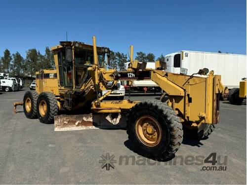 1999 Caterpillar 12H Articulated Motor Grader