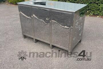 Washdown / Preparation Table - Stainless Steel