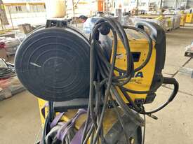 WIA Weldmatic 350 Welder & W67 Wire Feeder - picture0' - Click to enlarge