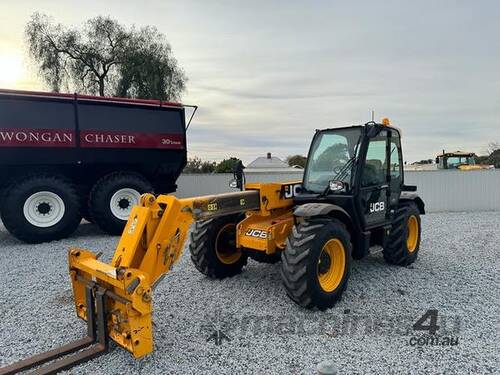 2014 JCB 531-70 Agri Telehandler - Low 2,100 Hours! Pallet Forks Included