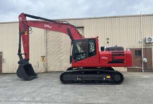 23 ton excavator with enclosed cab and air conditioning $179,990+GST or around $899 per week