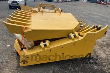 EXEQ D8 Foldable Stick Rake