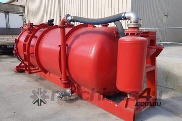 HOOKLIFT BACK DOOR VACUUM TANK