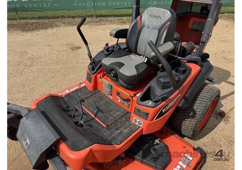 caption 2019 KUBOTA ZERO TURN MOWER