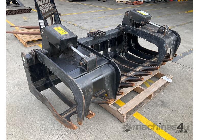 caption Circa 2018 Caterpillar 286-9301 Grab Attachment