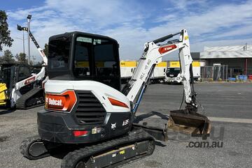 Bobcat 2022   E35 Excavator