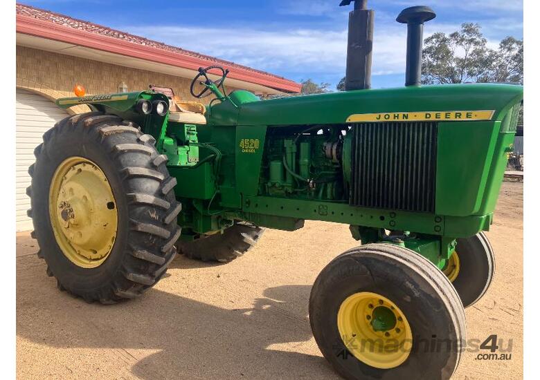 caption John Deere 1970 4520