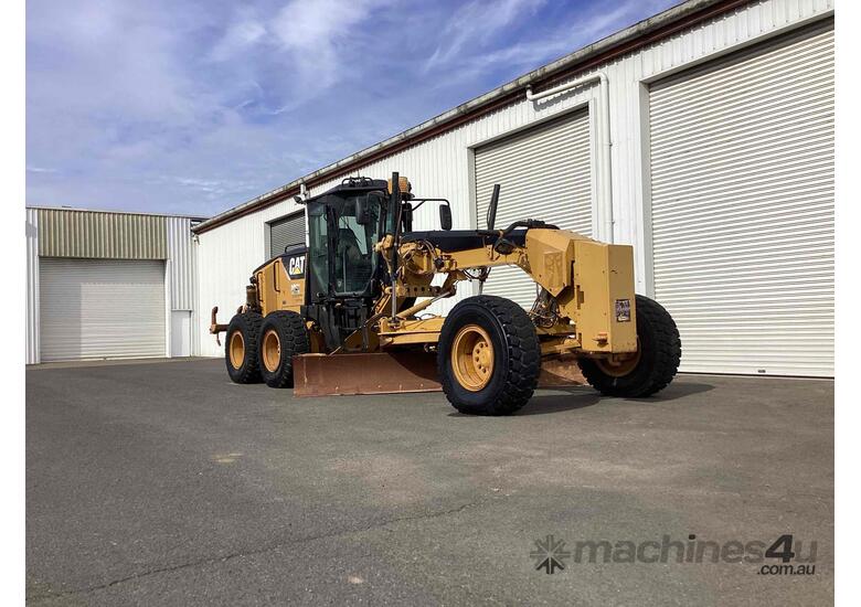 2014 Caterpillar 12M Grader