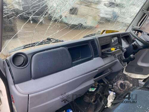 2014 Mitsubishi Canter L 7/800 515 Pantech