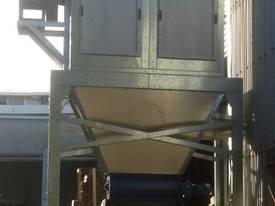 dust collector - picture1' - Click to enlarge