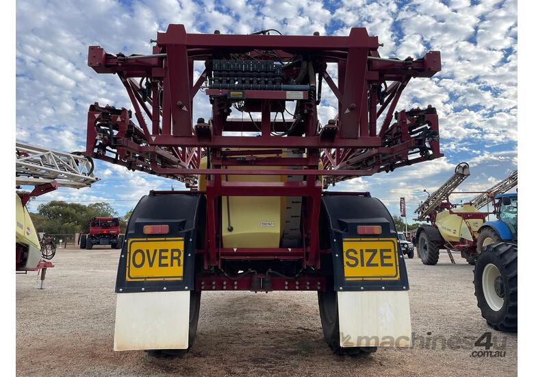 caption 2017 HARDI COMMANDER 8536 TRAILING SPRAYER