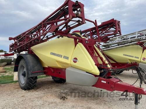 caption 2017 HARDI COMMANDER 8536 TRAILING SPRAYER