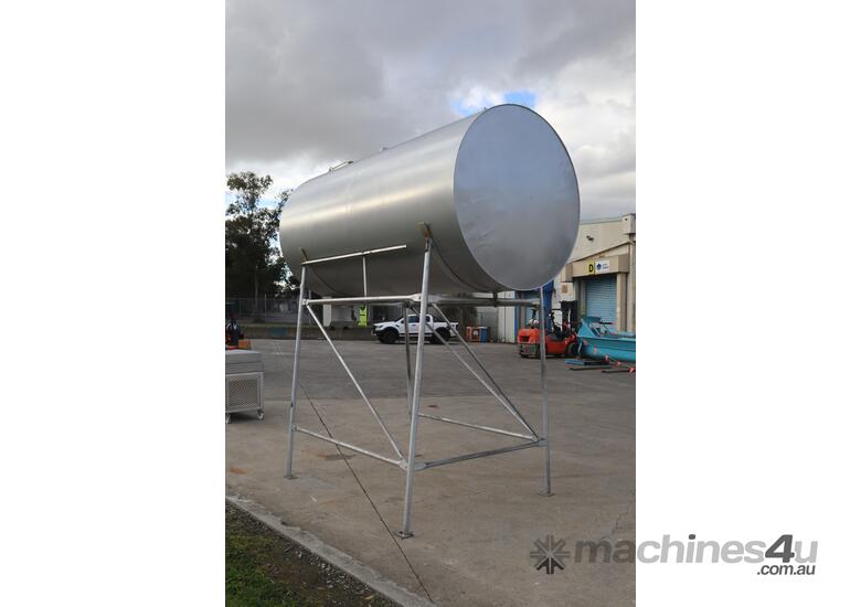 Large Steel Storage Holding Horizontal Tank - 4500L