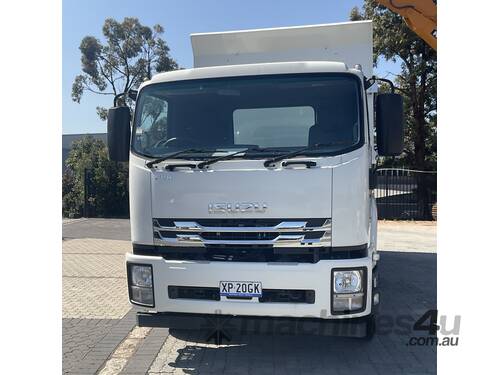 Isuzu 165 300 Series Truck Tipper Auto - with automatic electric waterproof tarp