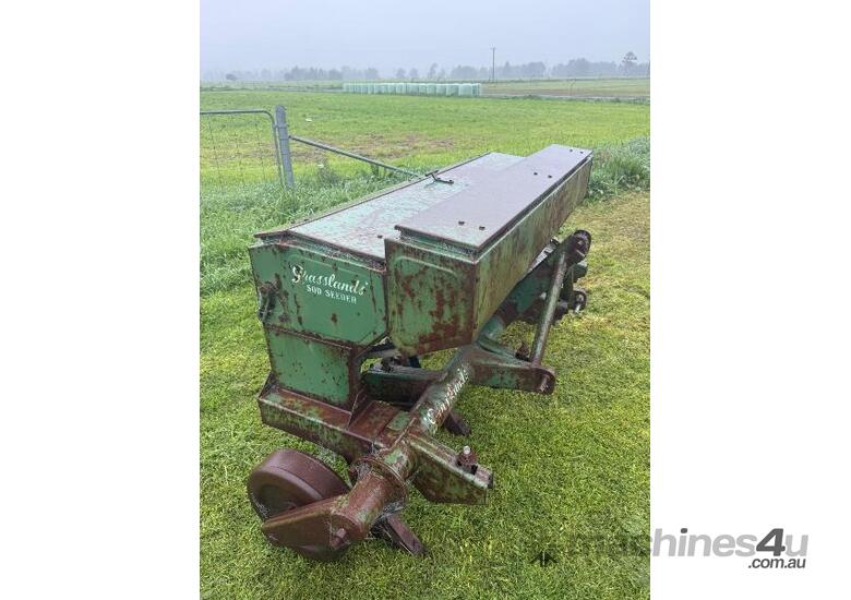 Napier/ grasslands 3pl drill seeder