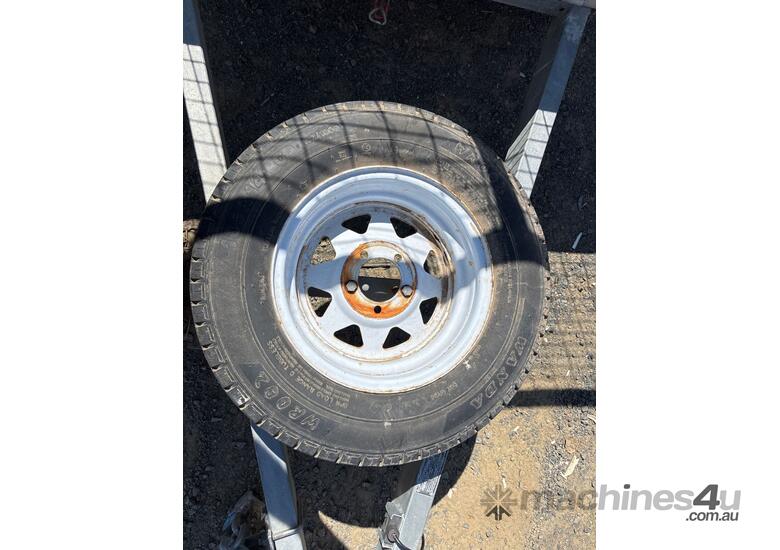 caption 2020 Titanium Trailer
