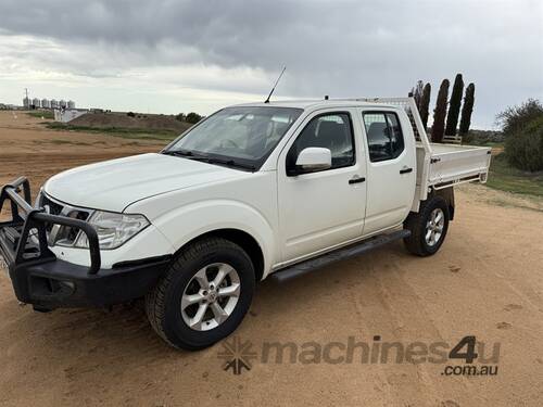 2012 NISSAN NAVARA  400165 Odometer showing
