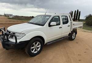 2012 NISSAN NAVARA 400165 Odometer showing