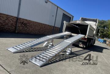 6m 6Tonne Center Supported Loading Ramps