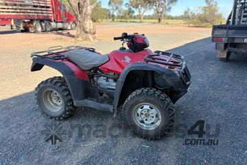Honda   quad bike Honda   quad bike