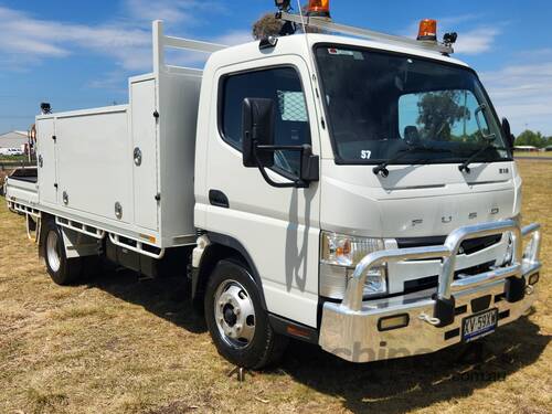 Mitsubishi Fuso Canter 815 4x2 Traytop Service Body with Crane Truck.