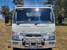 Mitsubishi Fuso Canter 815 4x2 Traytop Service Body with Crane Truck. - picture2' - Click to enlarge